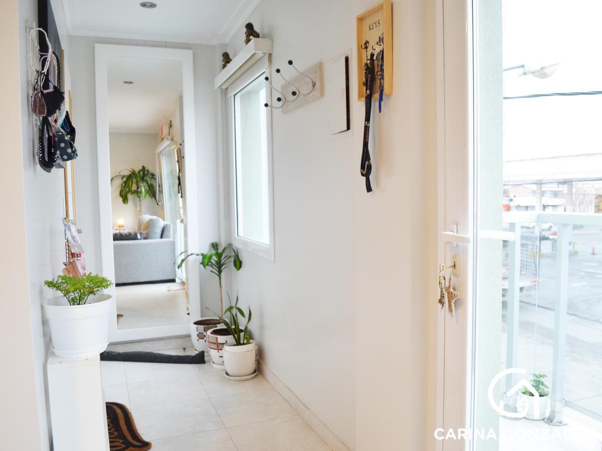 Foto de Venta Departamento de 3 dormitorios con quincho, imagen 2