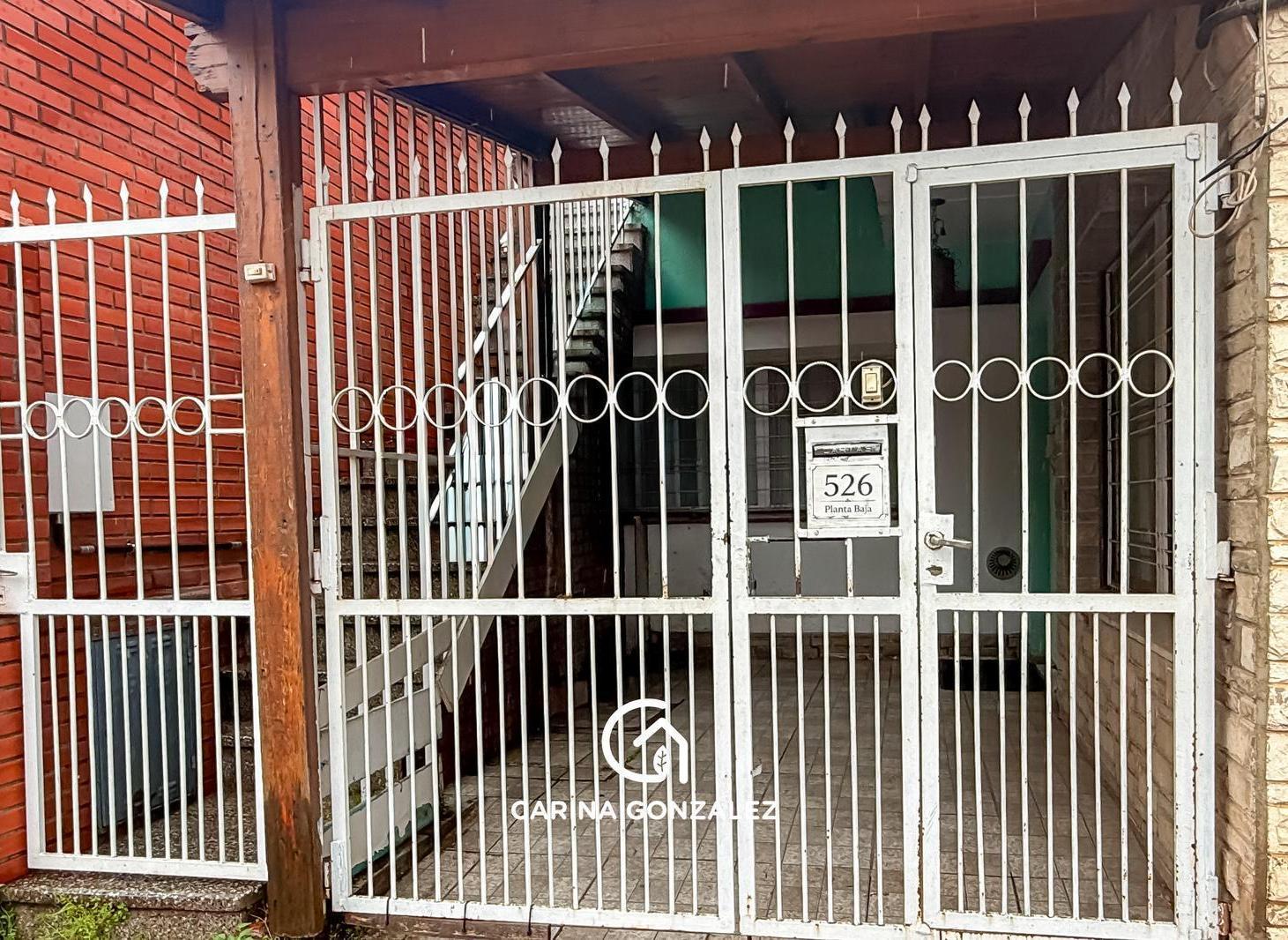 Foto de Venta Casa en Ph Dos Dormitorios - Zona Centro Bajo de Neuquén Capital -, imagen 1