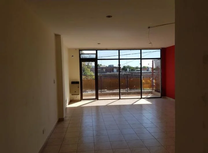 MONOAMBIENTE Sobre R.9 frente al Hospital de Pacheco - JAVIER QUINTANA 1