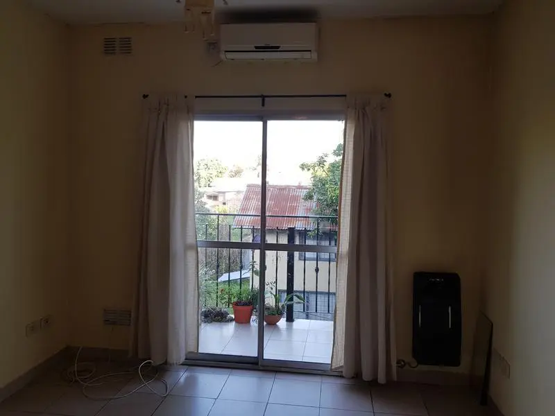 DEPARTAMENTO  MONOAMBIENTE EN ALQUILER EN EL TALAR 6