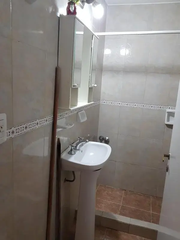 DEPARTAMENTO MONOAMBIENTE EN ALQUILER EN EL TALAR 5