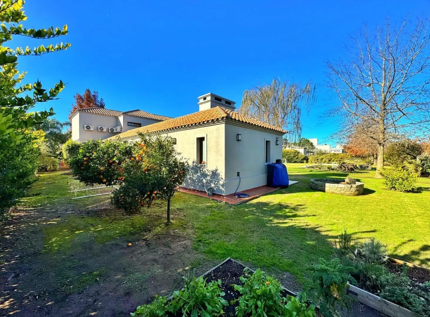 Exclusiva Residencia en Country Cadaqués (Funes Hills) | Terreno Único de 1.613 m² y Confort Premium 8