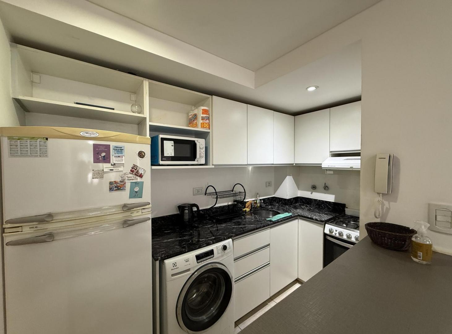 Foto de Departamento con cochera en alquiler, imagen 2