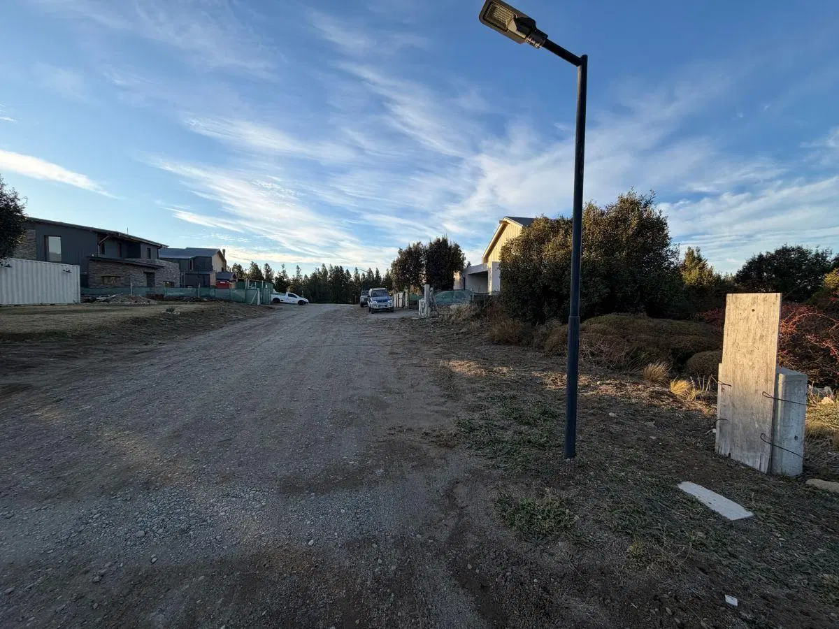 Excelente Lote en Venta en Solares del Este. Barrio Cerrado. Superficie de 600 m2 2