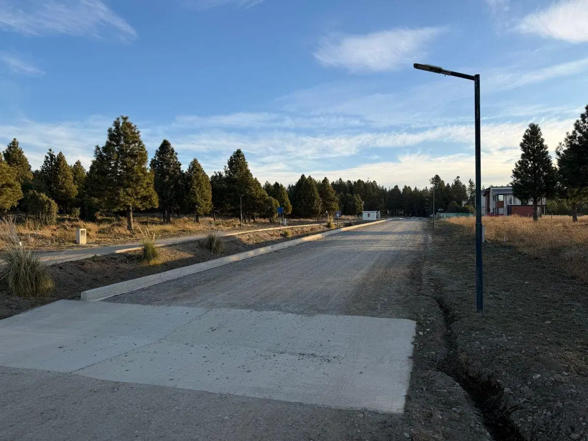 Terreno en Venta en barrio cerrado Solares del Este. Bariloche. 1000 m2 3