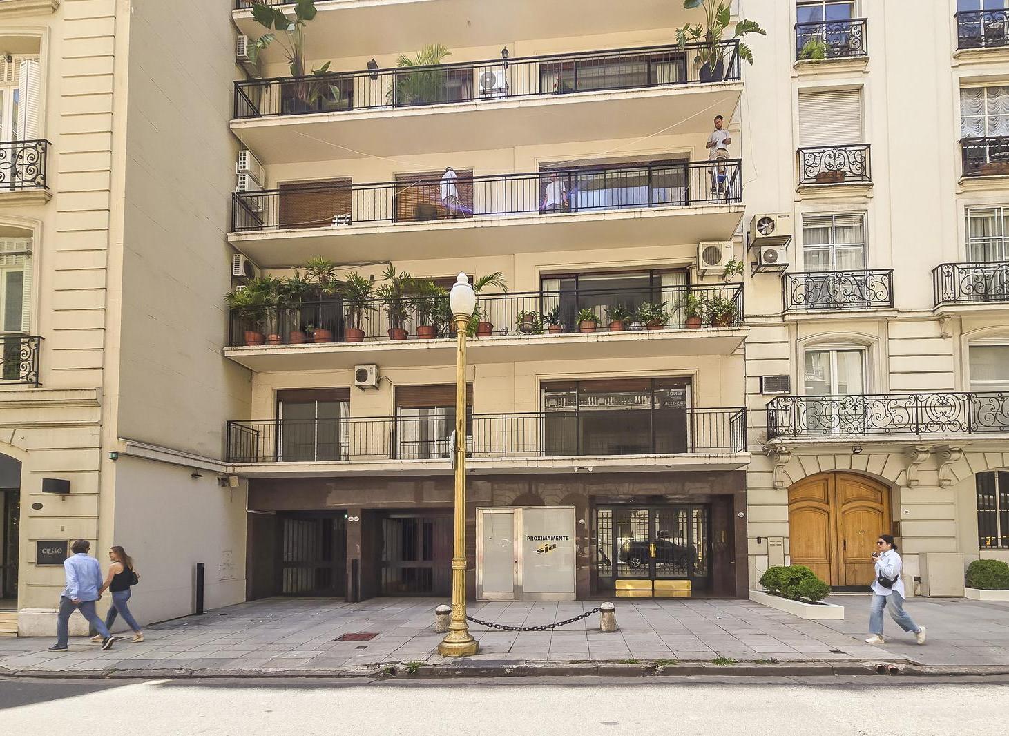 VENTA 5 AMBIENTES CON DEPENDENCIA - 2 COCHERAS BAULERA - SEGURIDAD 24 HS - RECOLETA