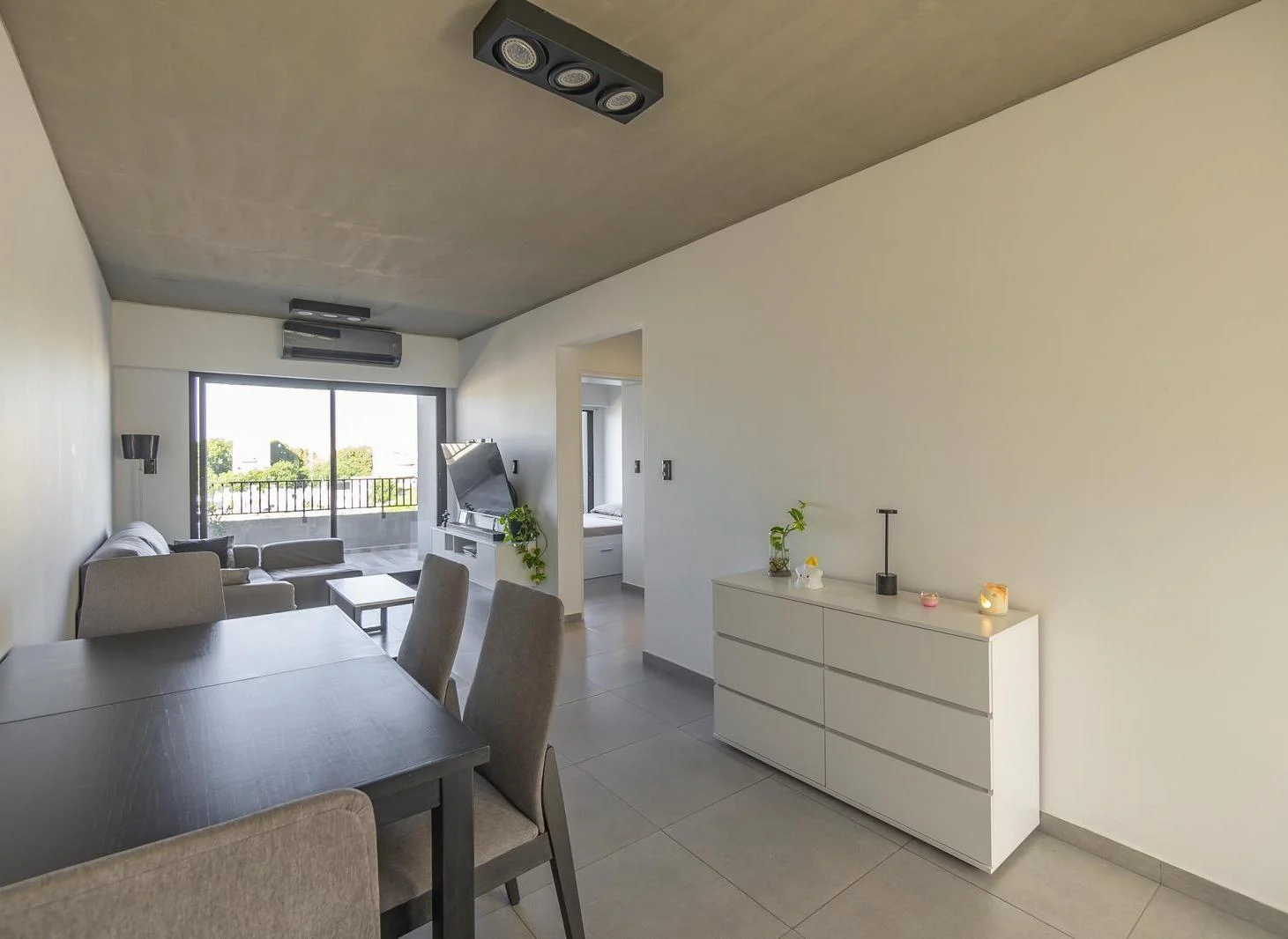 VENTA 2 AMBIENTES - APTO PROFESIONAL - FLORESTA - ENTREGA INMEDIATA
