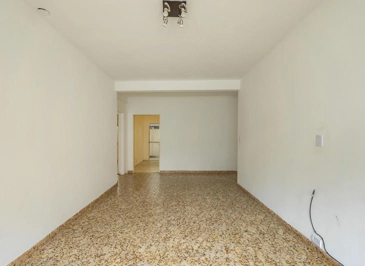 VENTA 3 AMBIENTES CON PATIO - RAMOS MEJIA 5