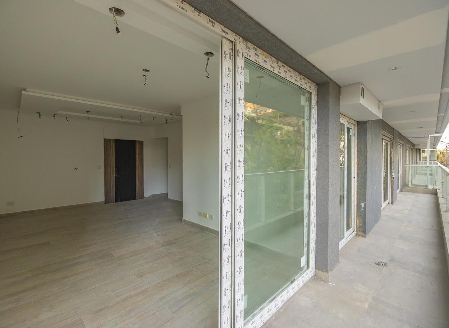 3 AMBIENTES CON COCHERA - FLORES - FULL AMENITIES -