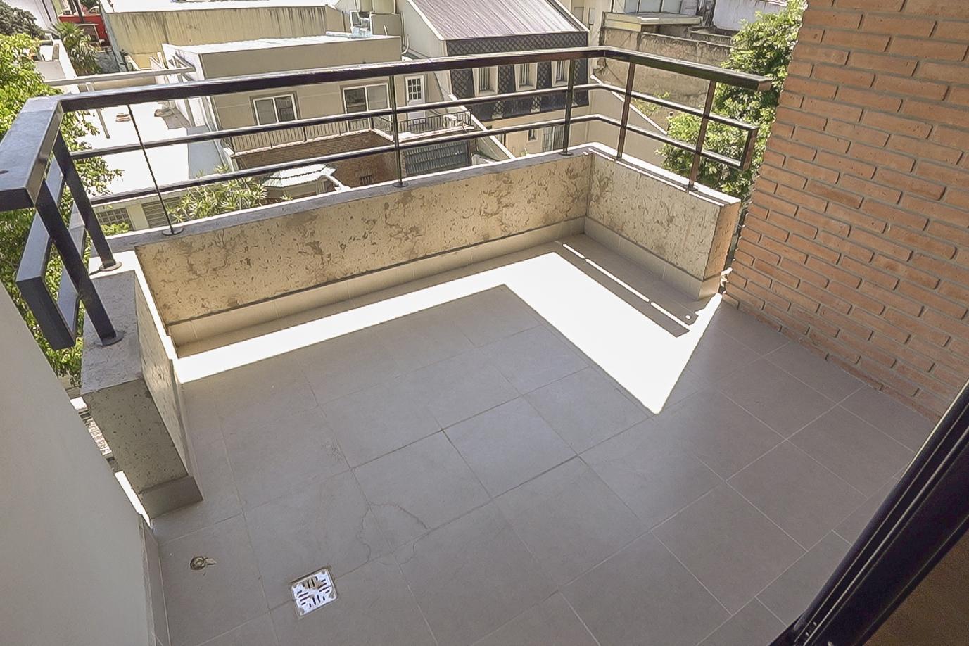 VENTA 4 AMBIENTES A ESTRENAR - FLORES - SUM, PILETA y LAUNDRY - ENTREGA INMEDIATA