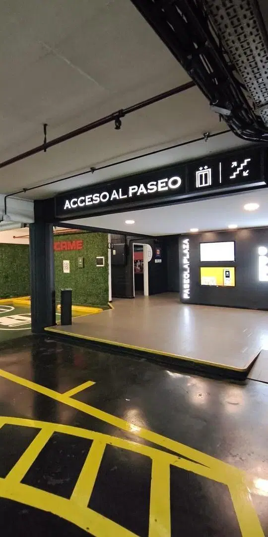 VENTA COCHERAS EN PASEO LA PLAZA 5