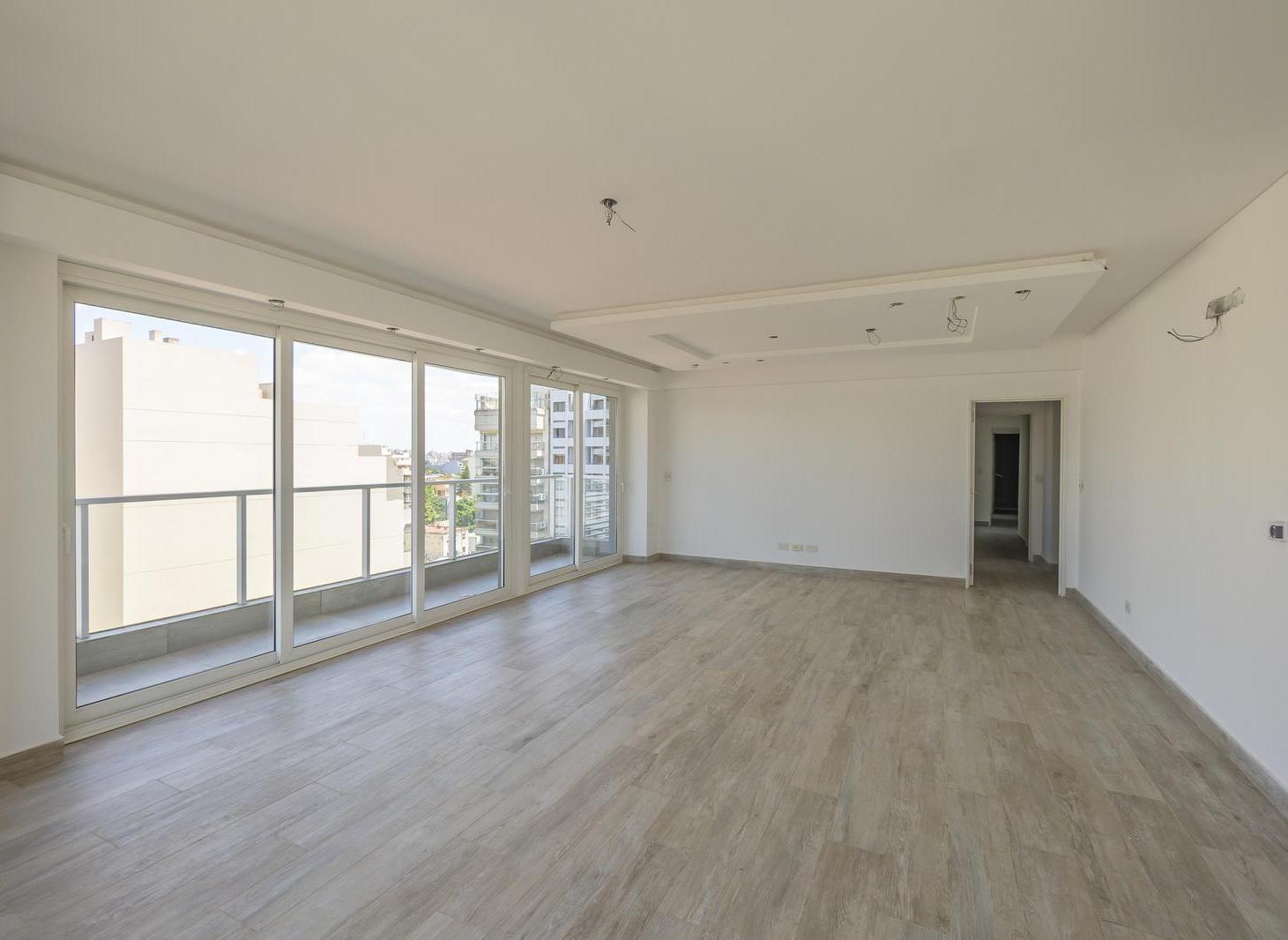 Foto de VENTA DEPARTAMENTO 4 AMBIENTES CON DEPENDENCIA - COCHERA CUBIERTA, imagen 4