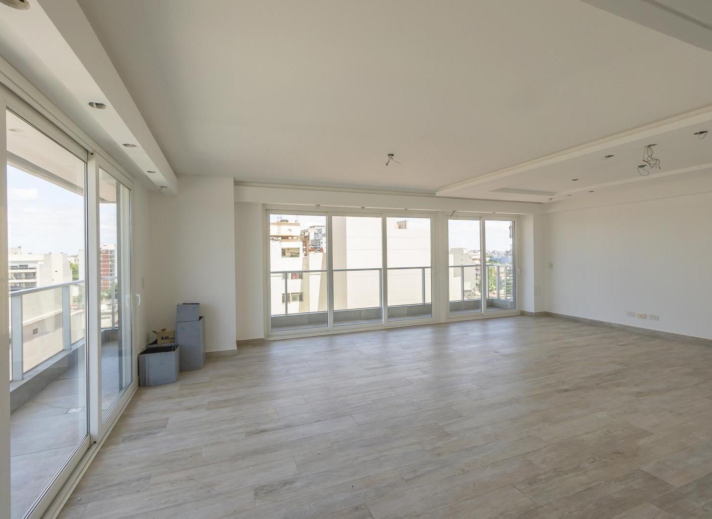 Foto de VENTA DEPARTAMENTO 4 AMBIENTES CON DEPENDENCIA - COCHERA CUBIERTA, imagen 5