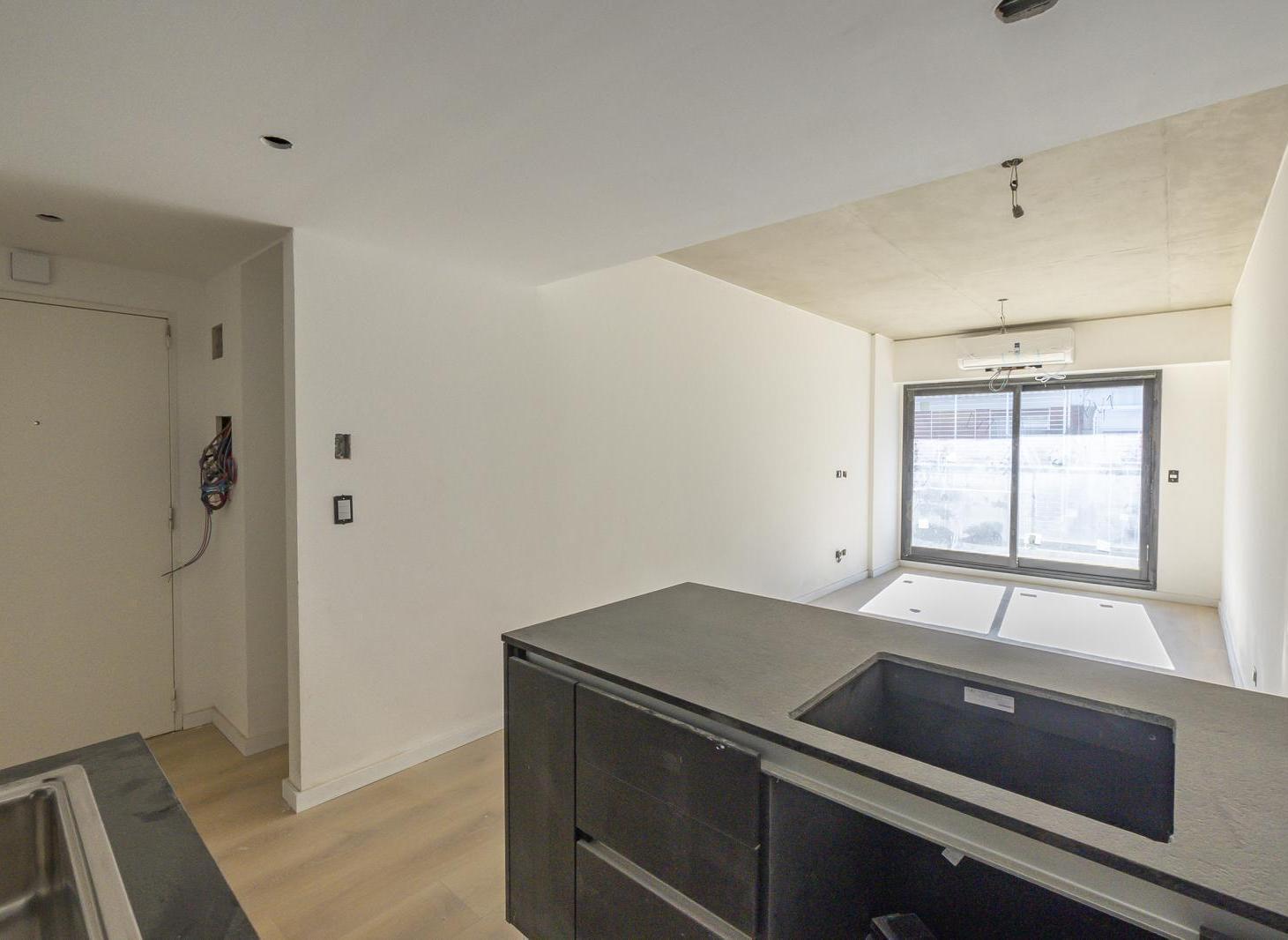 Foto de VENTA 2 AMBIENTES CON HABITACION EN SUITE - APTO PROFESIONAL - BELGRANO, imagen 1