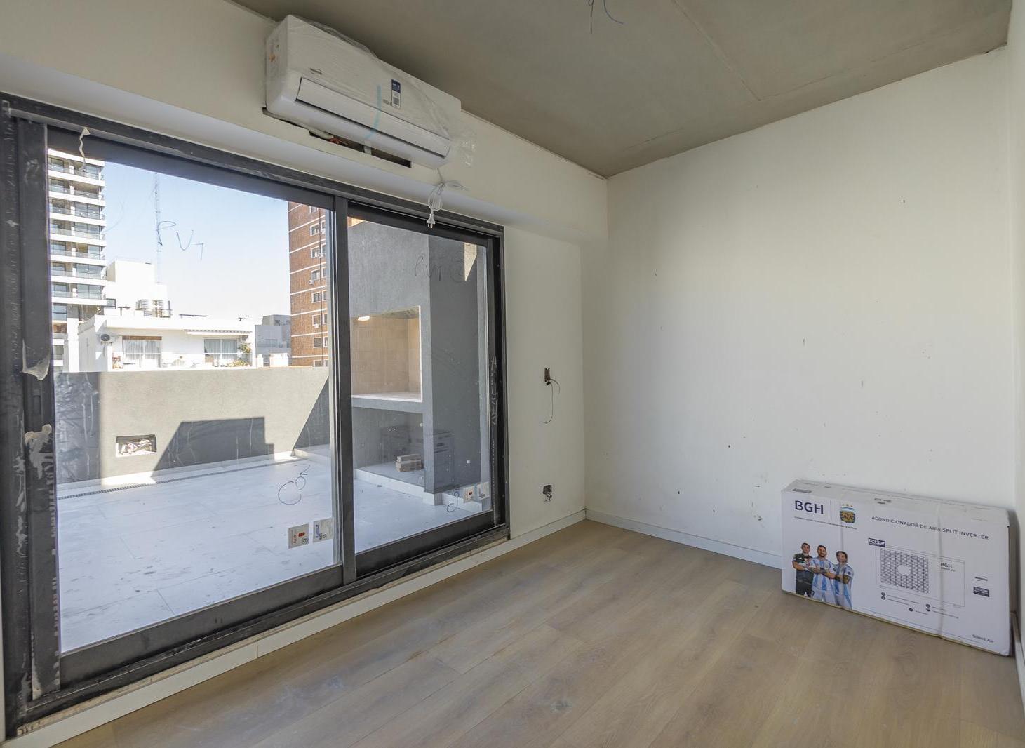 Foto de VENTA 2 AMBIENTES HABITACION EN SUITE Y TERRAZA - APTO PROFESIONAL, imagen 3