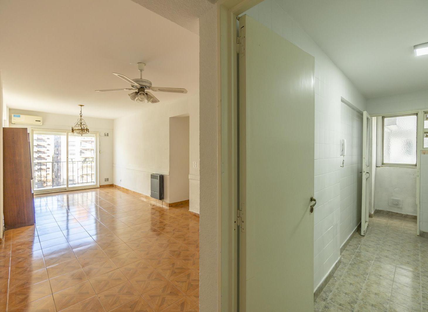 Foto de DEPARTAMENTO 4 AMBIENTES - COCINA INDEPENDIENTE - PISO ALTO - NUÑEZ, imagen 1