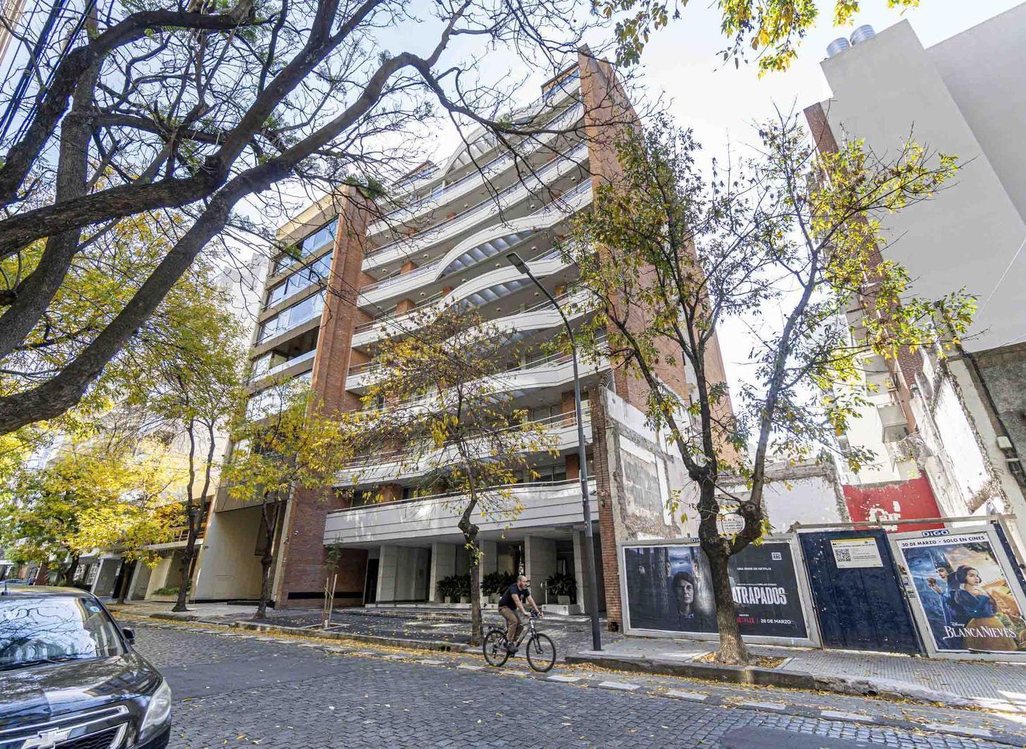 Foto de VENTA PISO 5 AMBIENTES DE CATEGORIA C/DEPENDENCIA - 2 COCHERAS 2, imagen 3