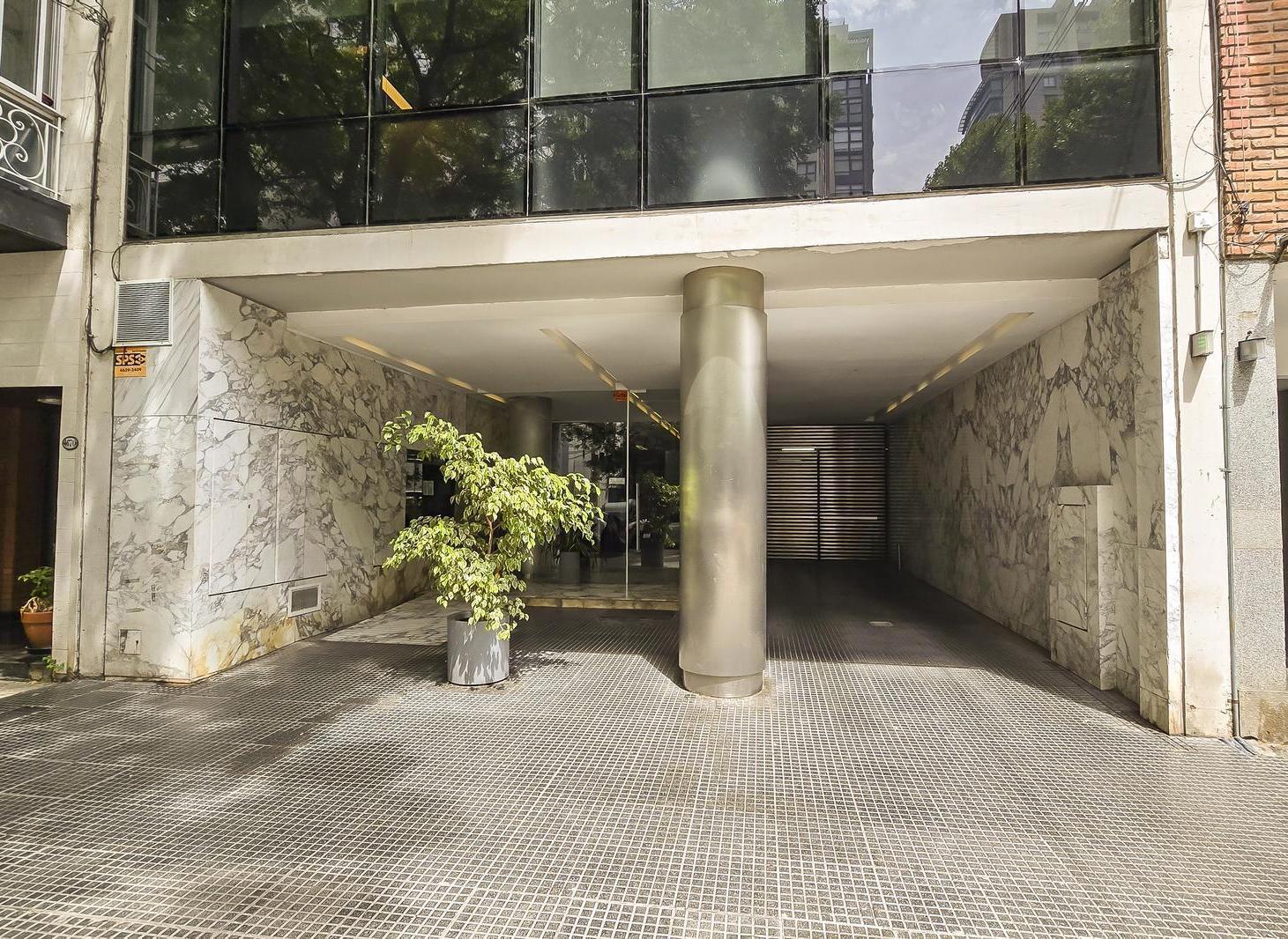 Foto de DEPARTAMENTO EN VENTA DE 2 AMBIENTES CON COCHERA - PALERMO CHICO, imagen 4