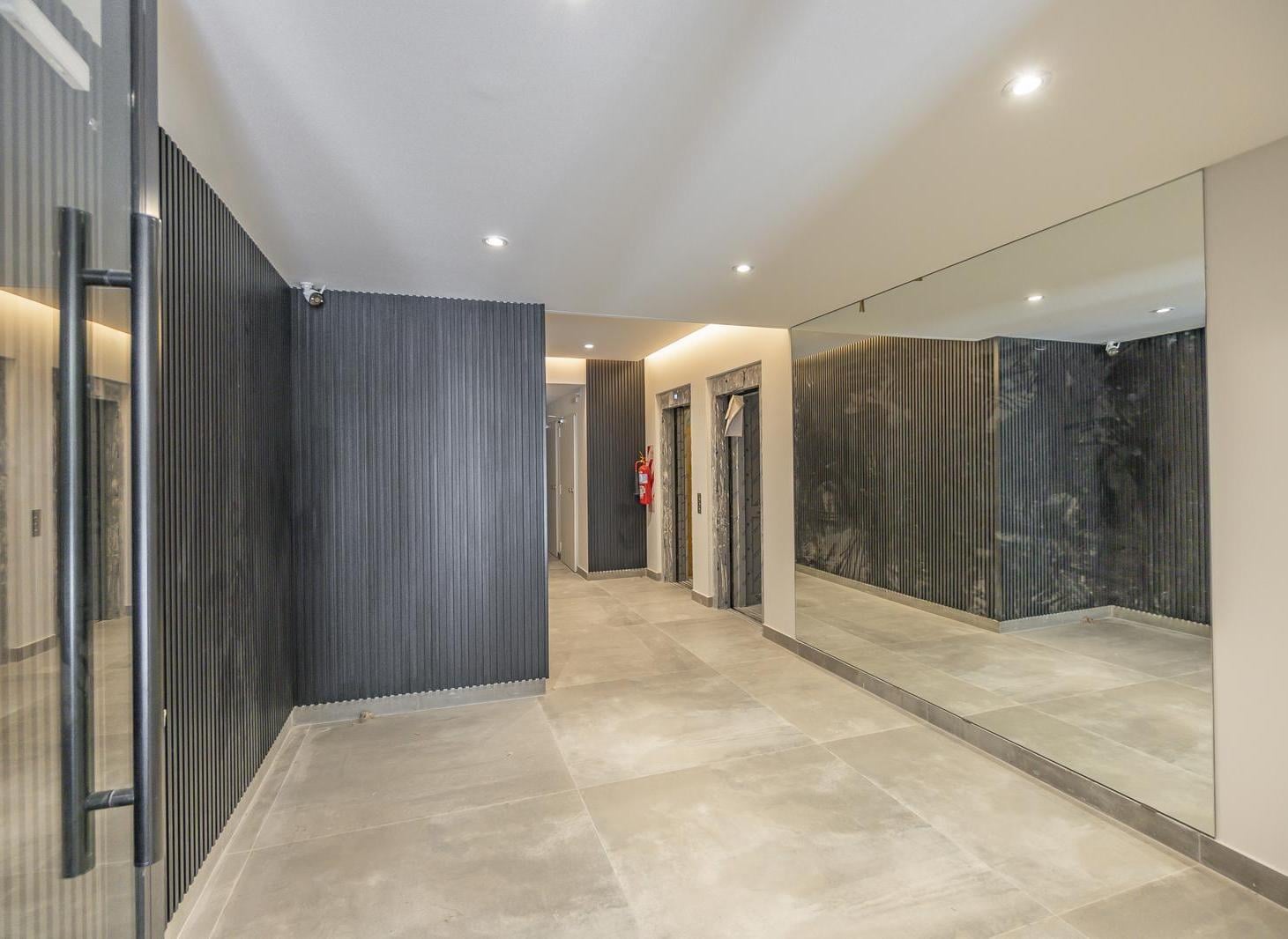 Foto de VENTA 2 AMBIENTES A ESTRENAR - FLORES - SUM, PILETA y LAUNDRY - ENTREGA, imagen 1
