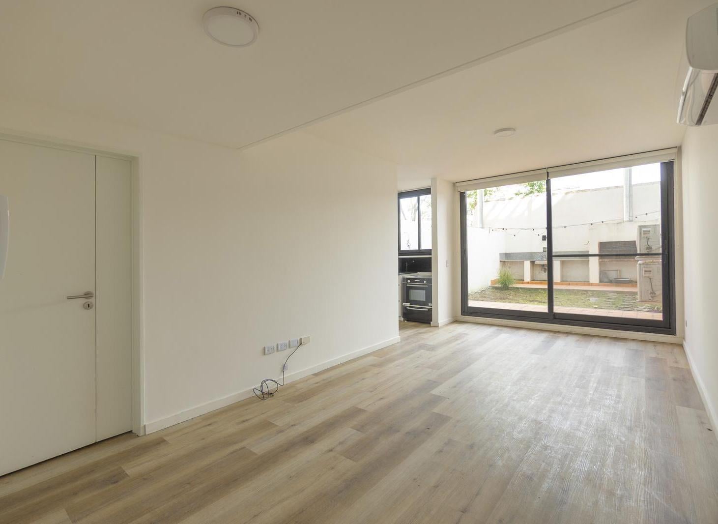 Foto de VENTA DUPLEX 3 AMBIENTES - JARDIN CON PARRILLA - A ESTRENAR - CHACARITA, imagen 1