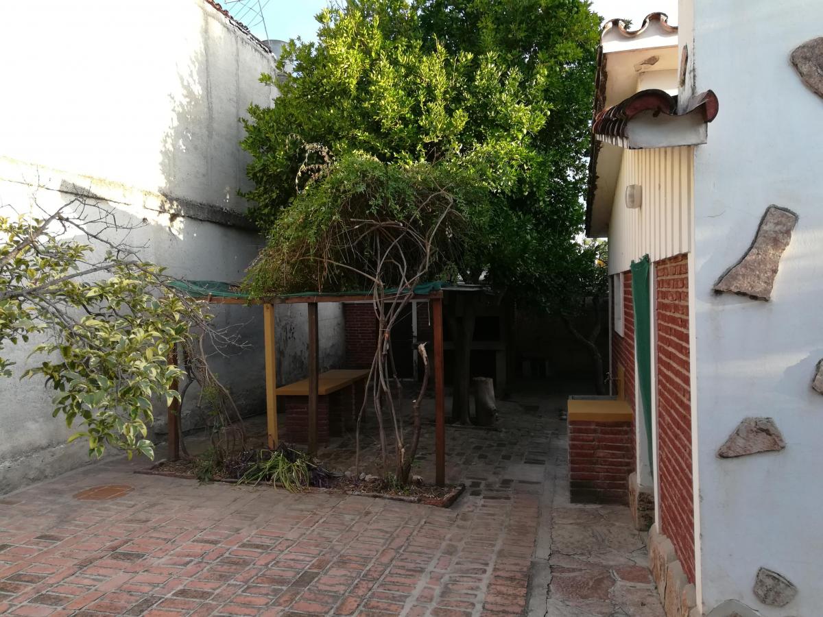 Oportunidad Casa Tipo Depto. Excelente Ubicación! 1