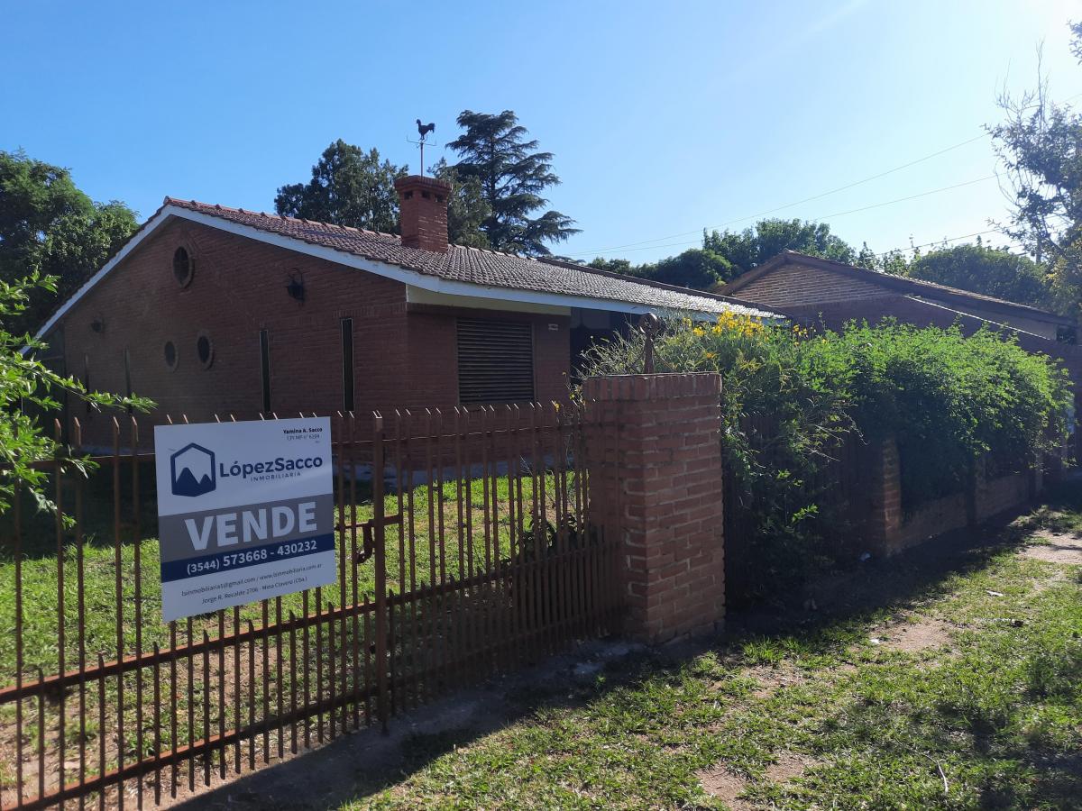 Importante Propiedad - Vivienda Familiar con Dependencia de Servicios! 3