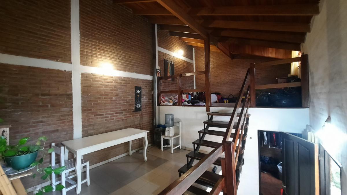 Casa + Departamento en Barrio Céntrico Residencial! 5