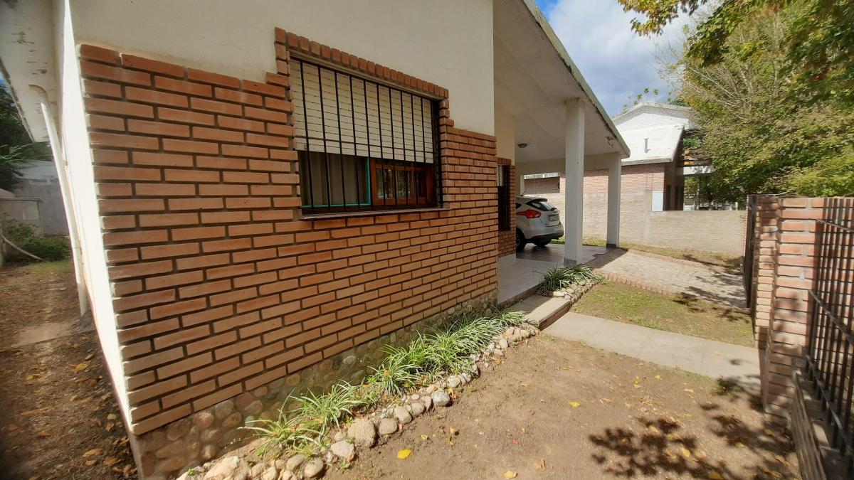 Casa Familiar en Mina Clavero en Cercanías del Centro! 2