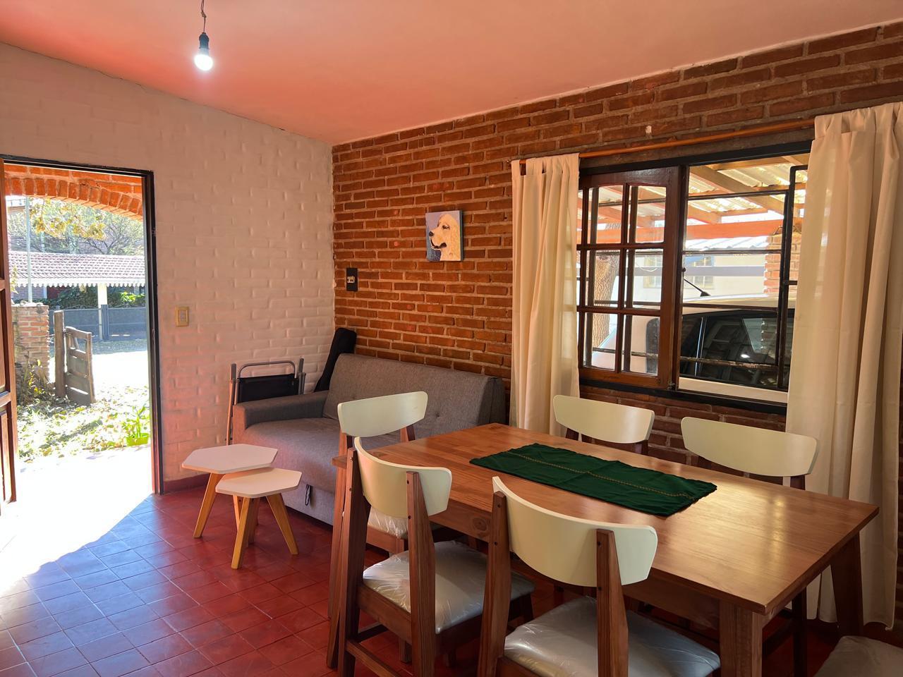 Foto de Casa Familiar en barrio residencial, imagen 1