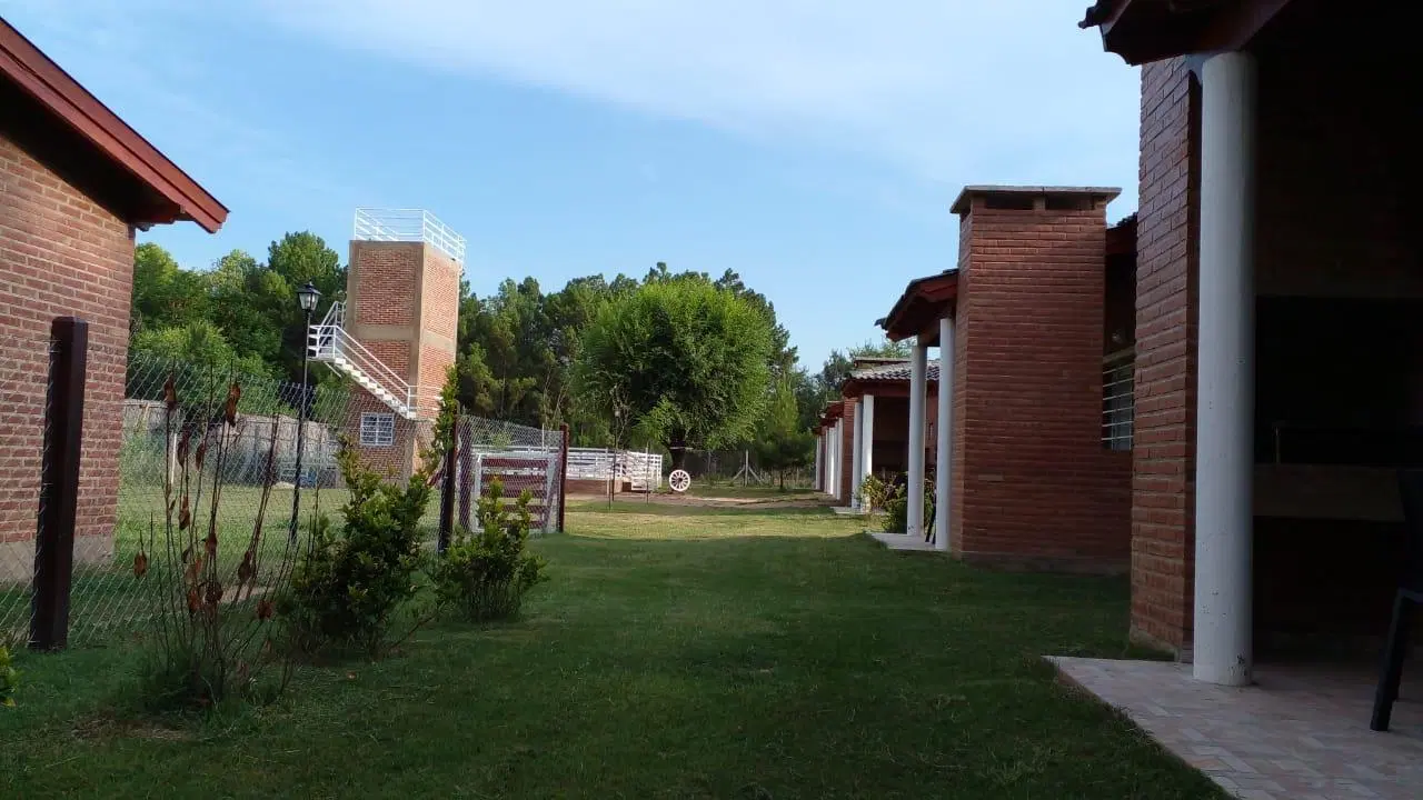 Complejo de cabañas Villa Luján 2