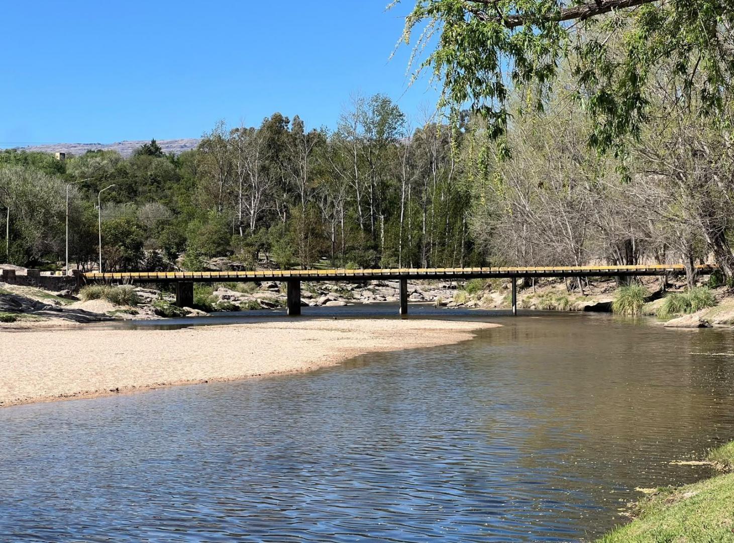 Foto de ¡Hostería céntrica a restaurar sobre el río Mina Clavero!, imagen 1