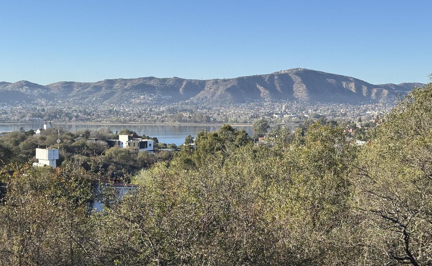 2 Terrenos con Vista al Lago IM PER DI BLES