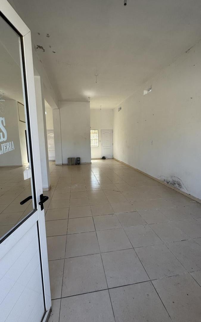 Foto de Local en Villa Giardino, imagen 3