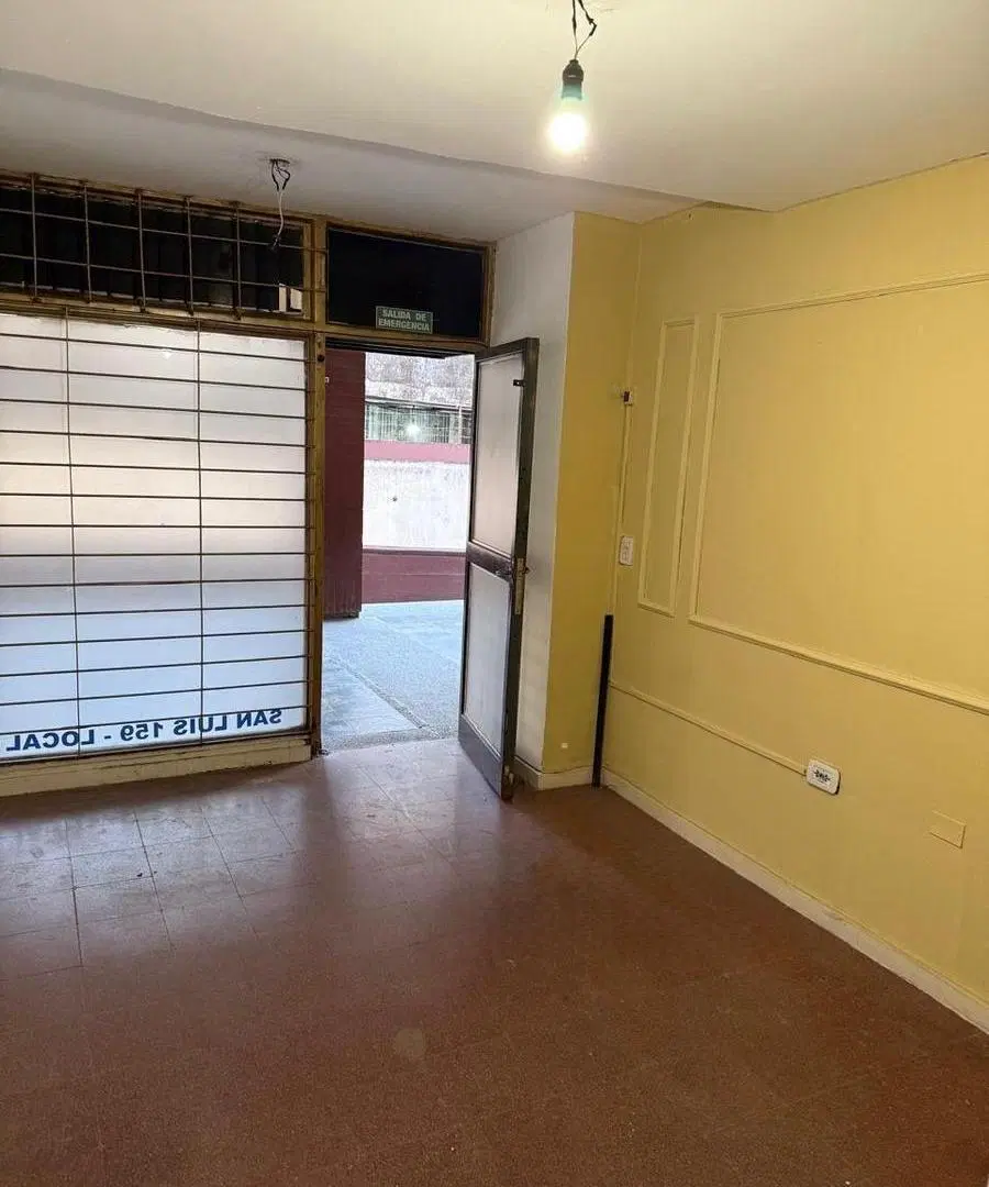 Local en San Luis al 100 2