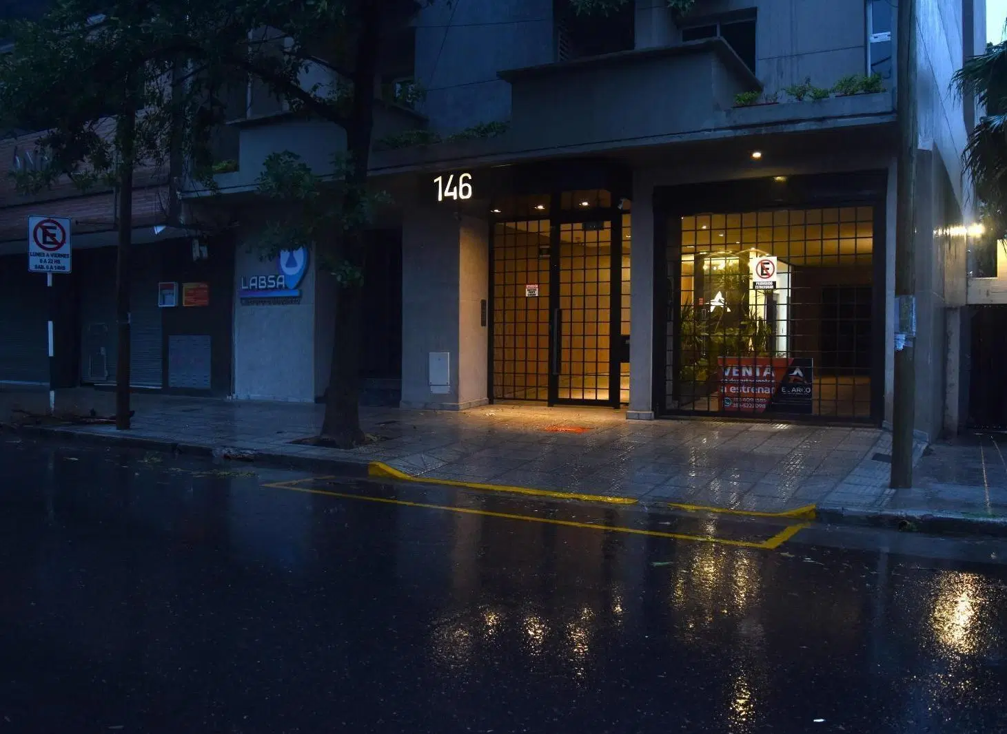 Monoambiente amoblado en Entre Ríos  al 100 5