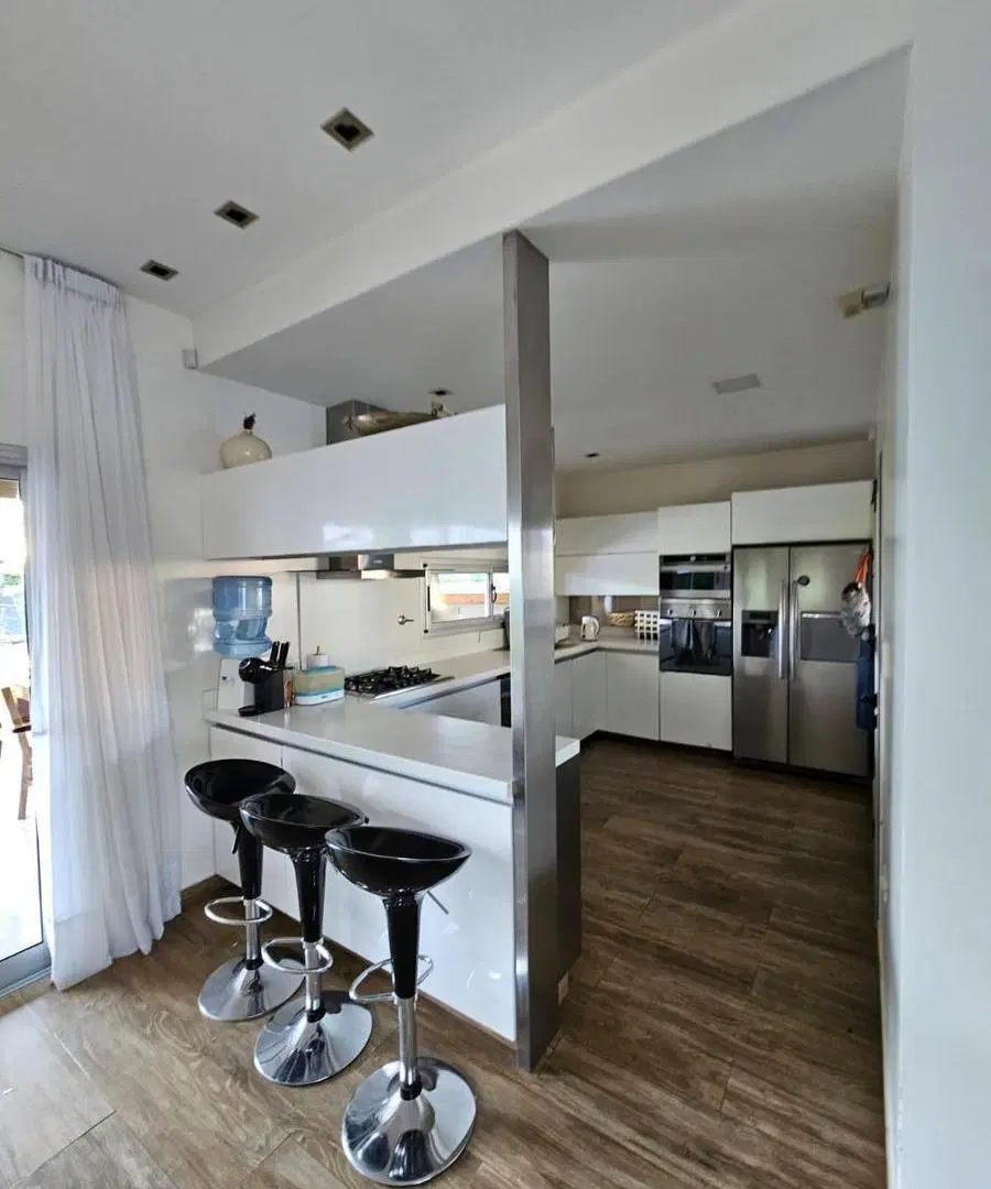 INCREIBLE Casa en  VENTA  en Barrio privado Alto las cañas Yerba Buena 2