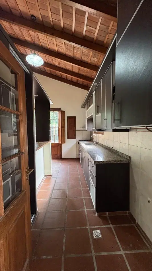 Casa en complejo cerrado c/pileta! 5