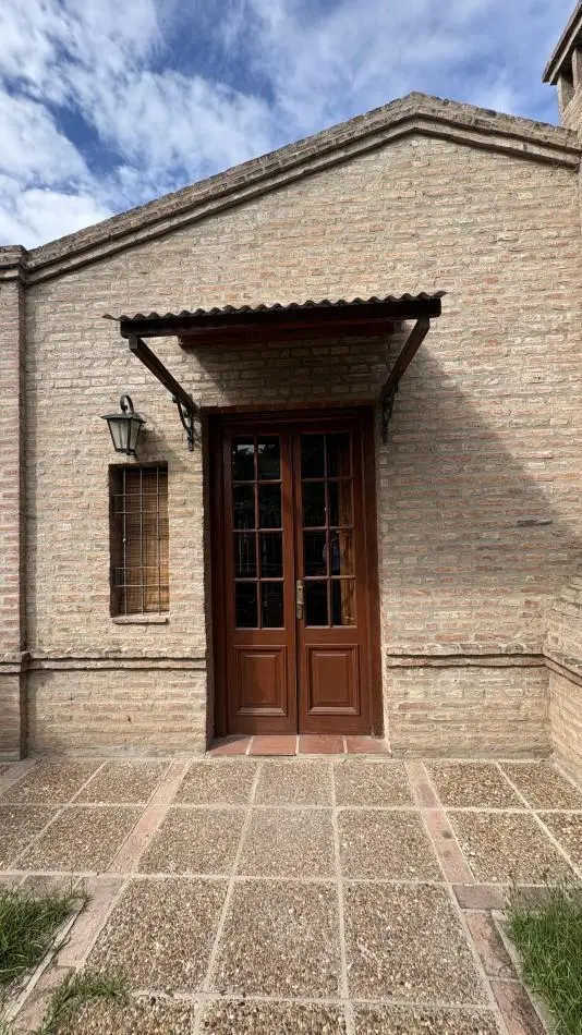 Casa en complejo cerrado c/pileta! 1