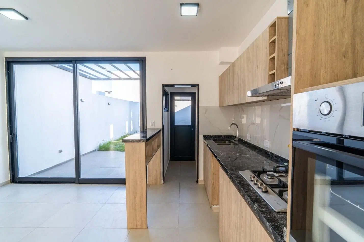 Duplex a precio de depto en Docta 8