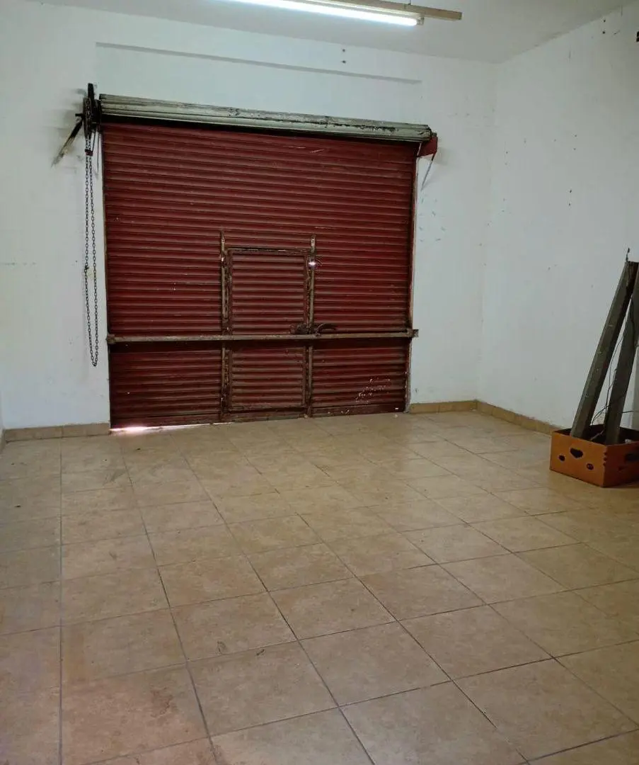 Local para depósito Temperley, Caruhé 967 a 3cds. Av. Eva Perón 5