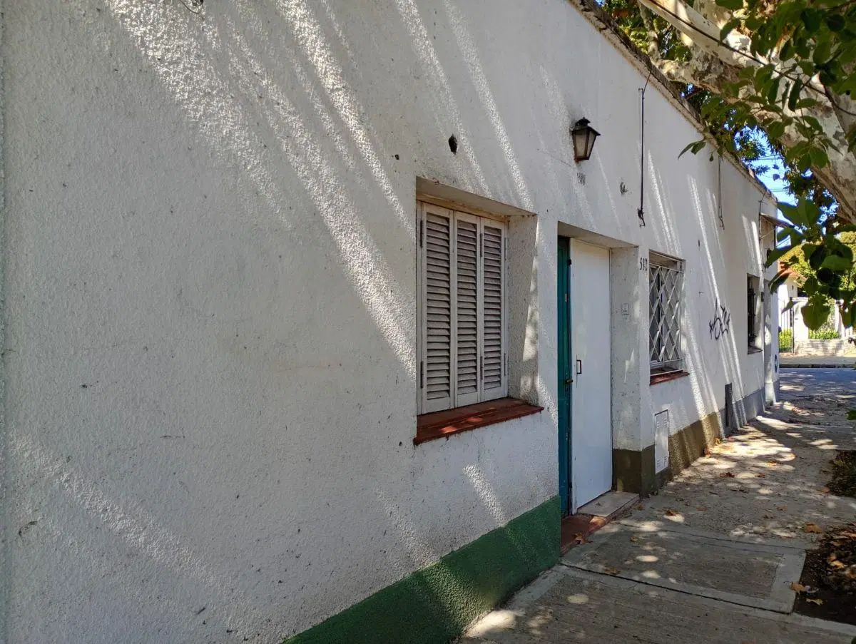 Dpto tipo casa "al frente" independiente. Pichincha 588, Temperley residencial. ¡ GRAN OPORTUNIDAD ! 3
