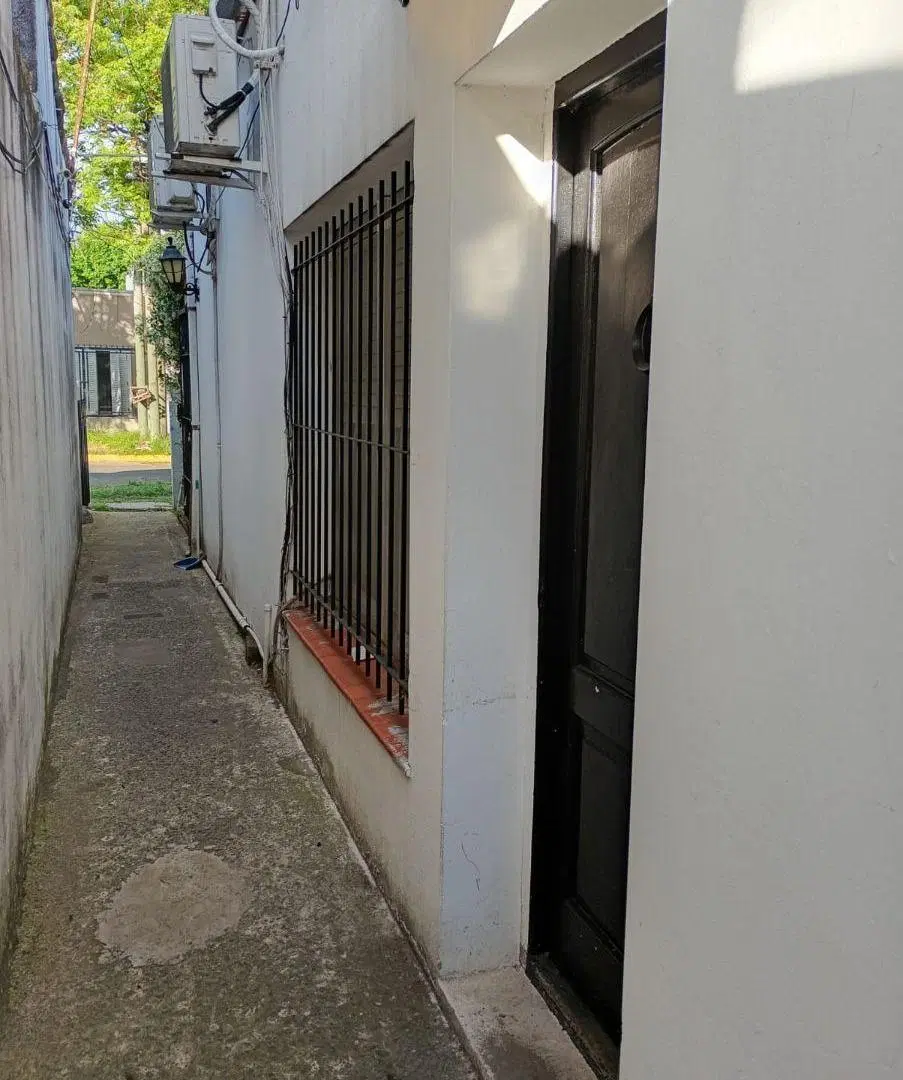 CASA 3amb con amplio Quincho ó Dpto al fondo, Ideal para tener 2 alquileres. 4