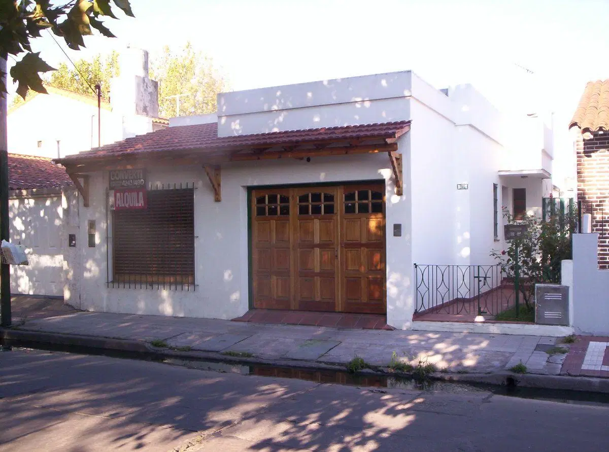 Alquilo Casa Soler 389 Temperley. A 3 cds. Av. Yrigoyen. 2