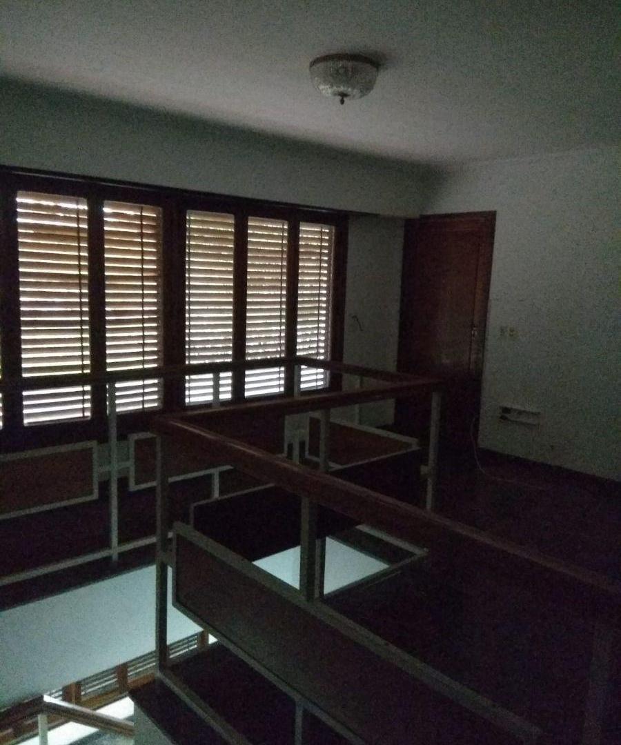 Foto de Chalet muy amplio con cocheras y parque libre. Padre Bruno 3, Turdera., imagen 5