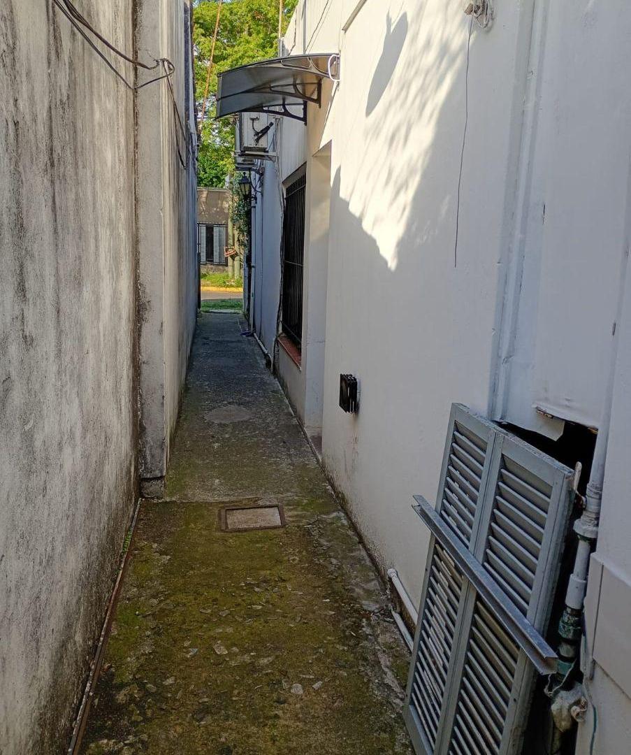 Foto de Casa al frente y dpto atras. San Roque 381, Temperley. Apto para tener, imagen 3