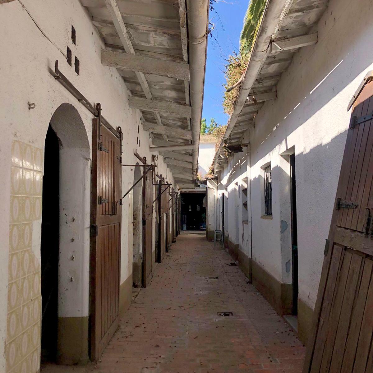 Casa de 4 ambientes a refaccionar en Martínez