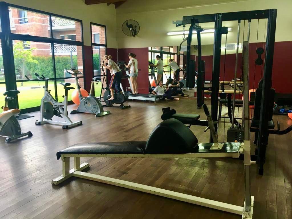 Departamento de 4 Ambientes en B. Cerrado en San Isidro 3