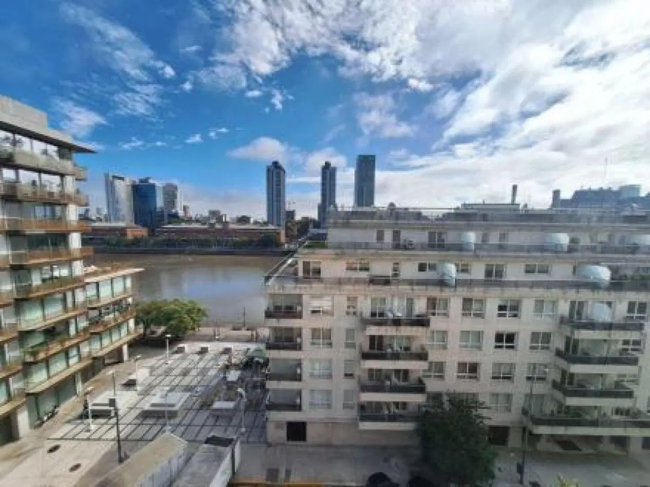 Exclusivo 4 ambientes con cochera doble y amenities en Puerto Madero. 3