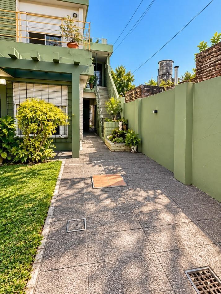 Foto de PH de 5 ambientes en venta en Villa Ballester con terraza y Garage, imagen 2