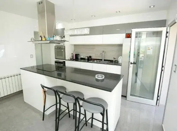 Casa en venta en barrio cerrado 2